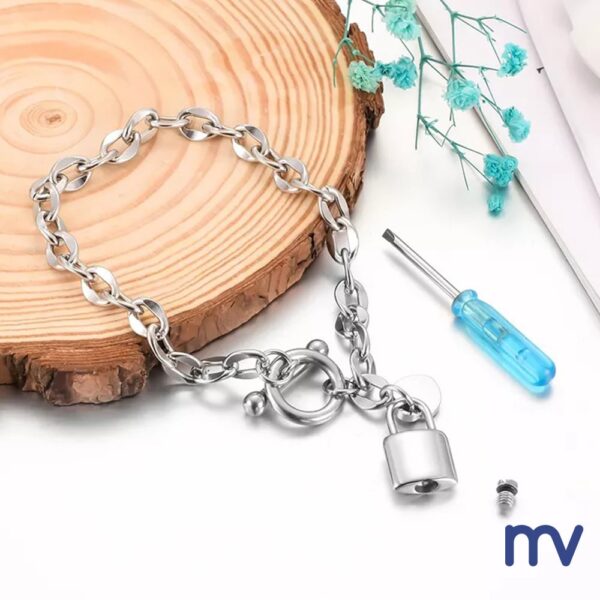 Morivita Funeral Supplies Donegal Ash jewels - Ash bracelets - pendants - key chains - Lock and Shiny Stone